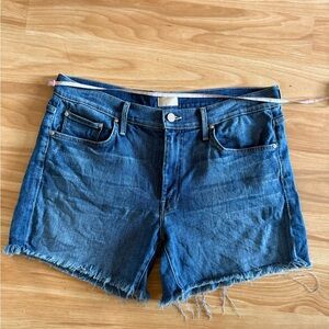 MOTHER The Dropout Cutoff Denim Shorts In Blue Skies Tomorrow - Sz 31